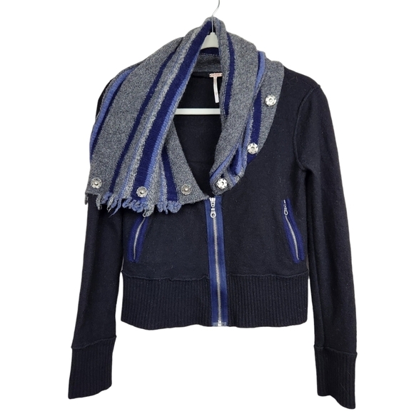 Free People Black Wool Sweater Jacket with Attached Stiped Scarf Women's XL - Picture 4 of 10